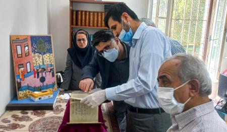 بازدید قائم مقام و اعضای شورای هنری مرکز طبع و نشر قرآن کریم از گنجینه و مخزن آثار موزه کاخ گلستان